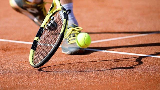 Tenis